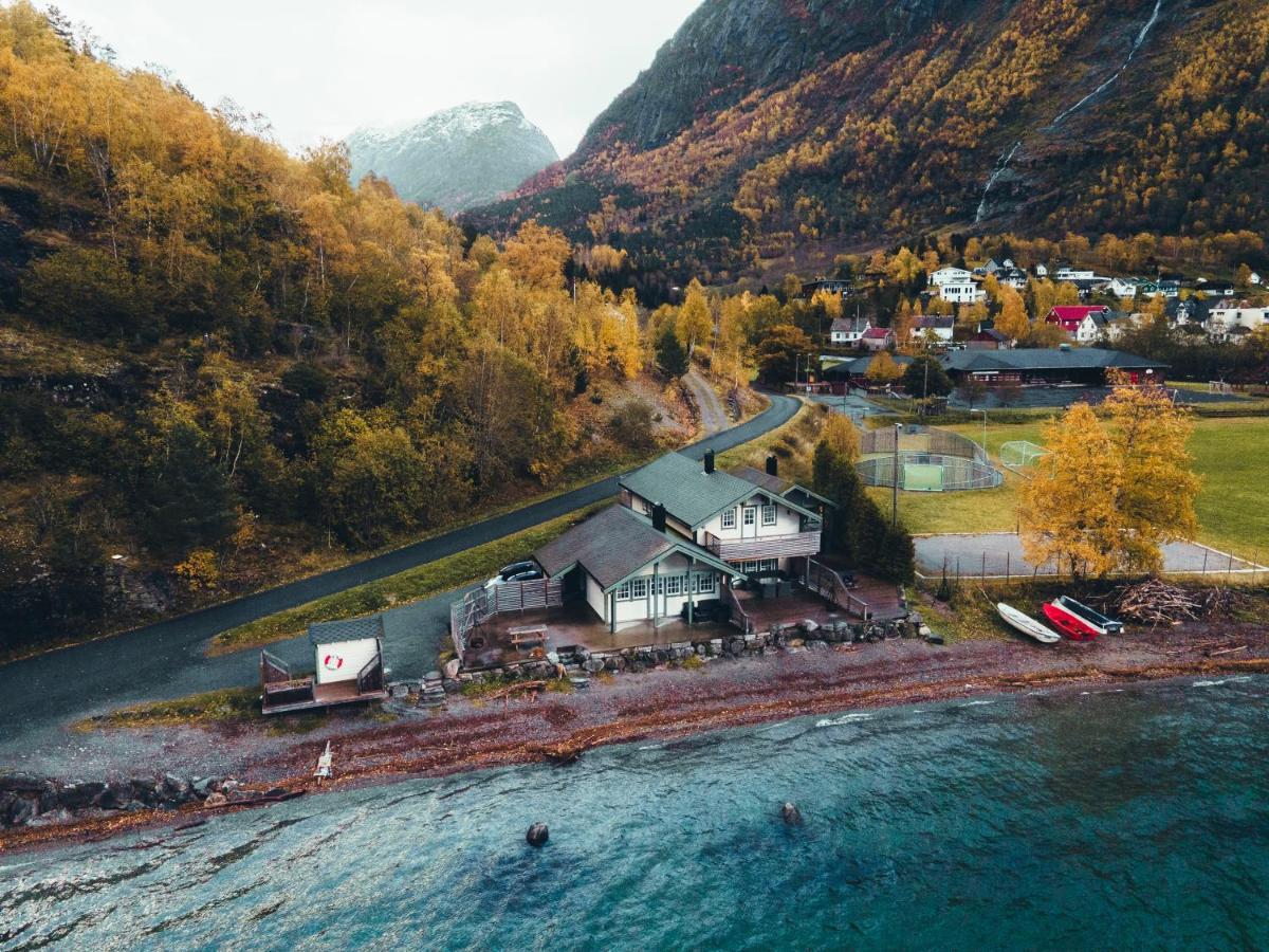 Vollsnes Feriehus Villa Hjelle Buitenkant foto